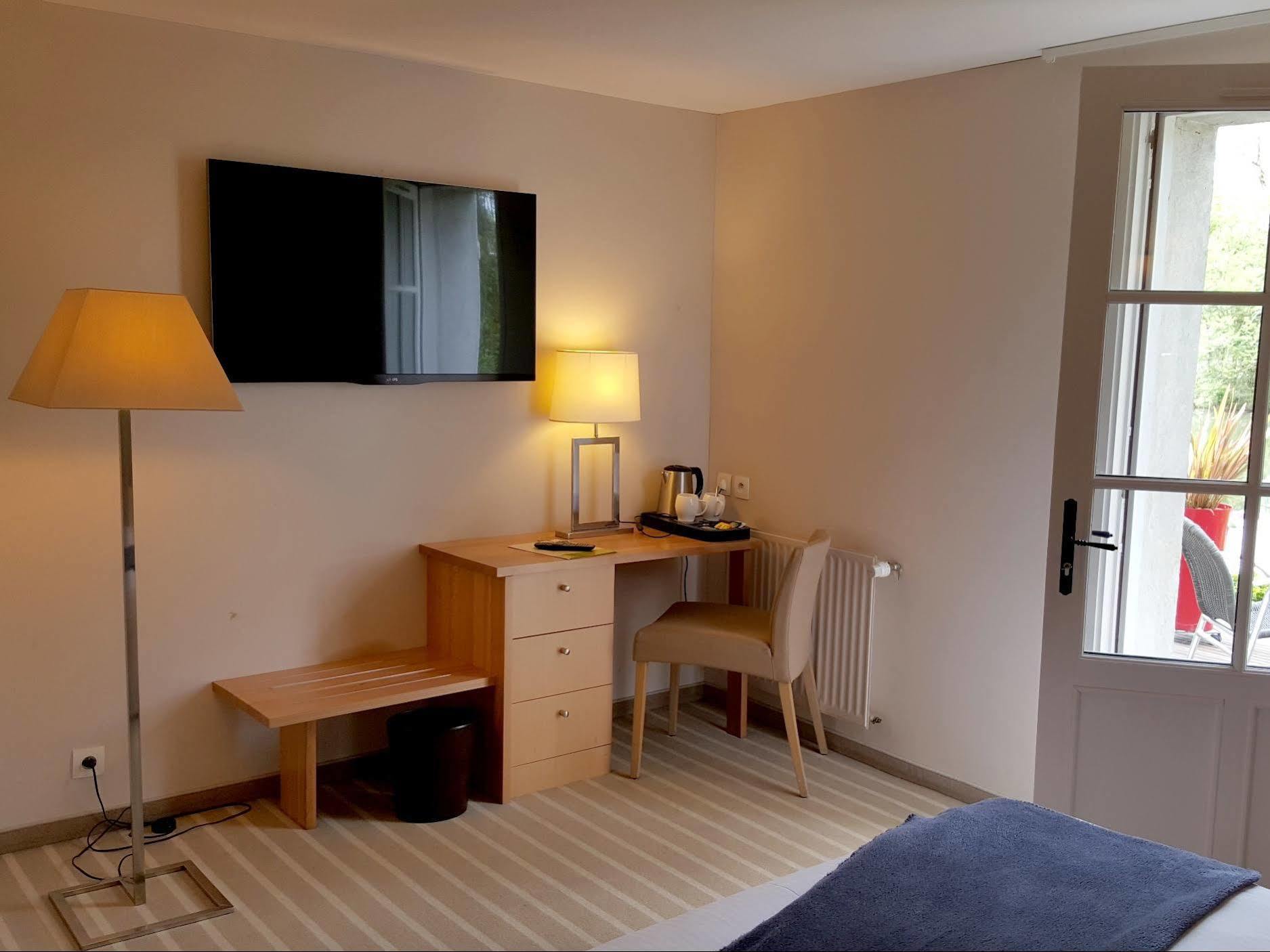 Logis Auberge De La Riviere Les Velluire-sur-Vendee Exteriör bild