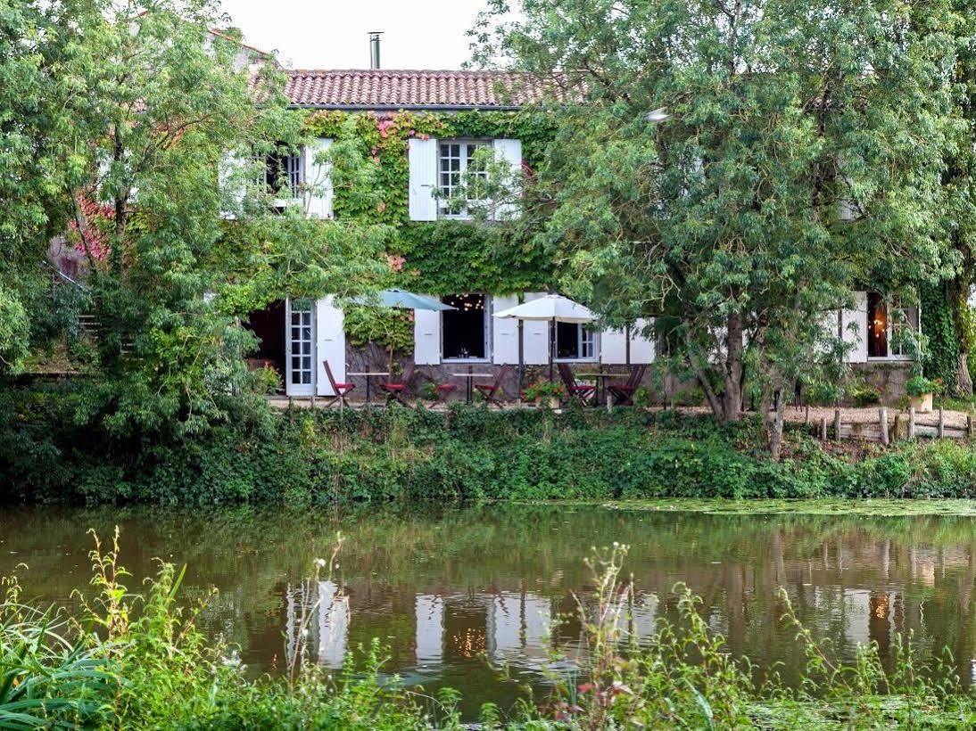 Logis Auberge De La Riviere Les Velluire-sur-Vendee Exteriör bild