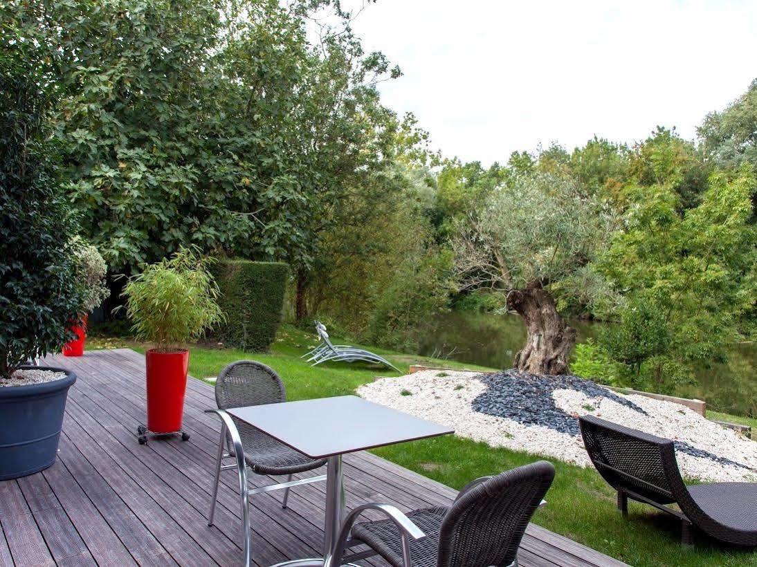 Logis Auberge De La Riviere Les Velluire-sur-Vendee Exteriör bild